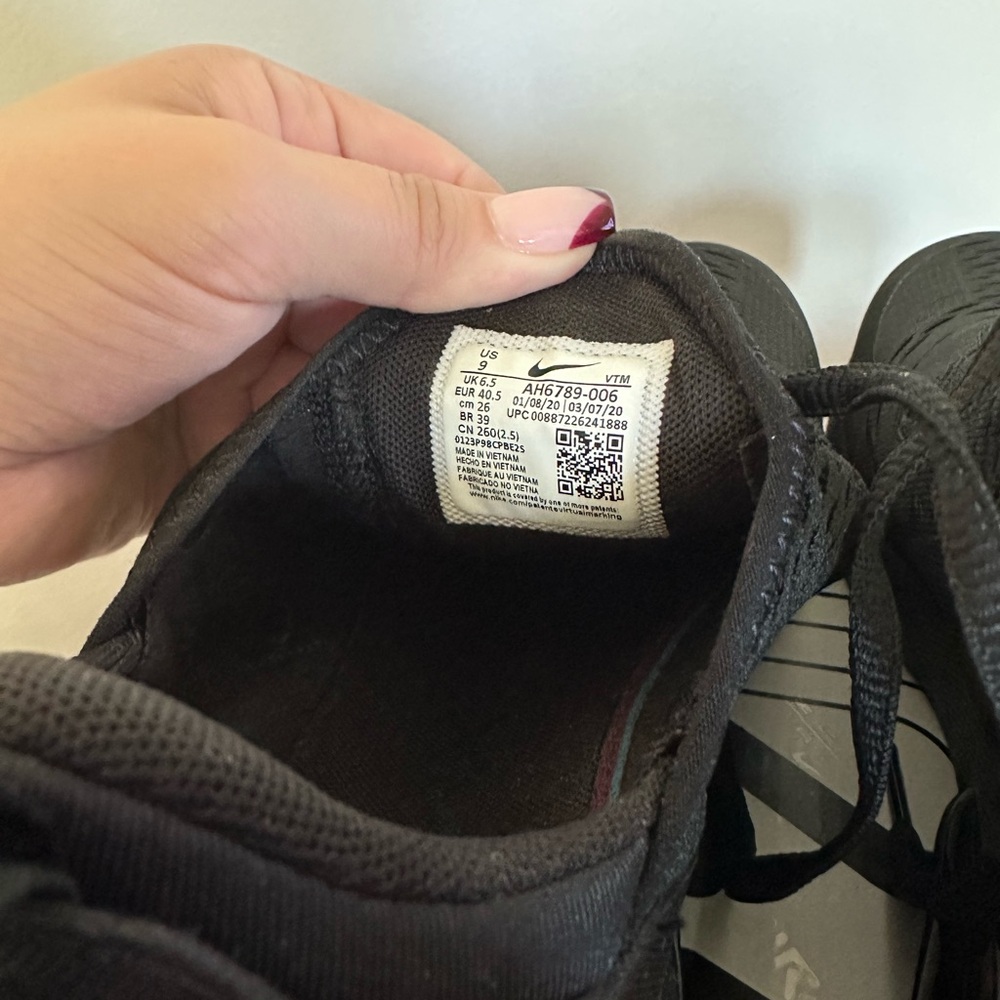 Nike Air Max 270 Women’s Shoes - Picture 6 of 8